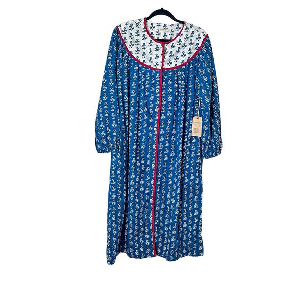 Printfresh Blue and White Midi Dress - Picture 3 of 8